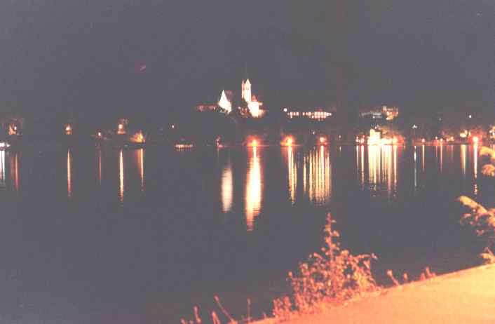 lago di bled di notte